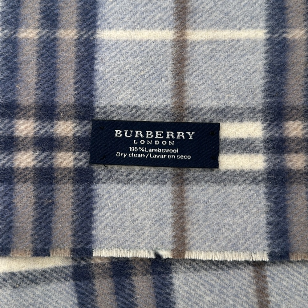 Burberry Scarf - Picture 3 of 3